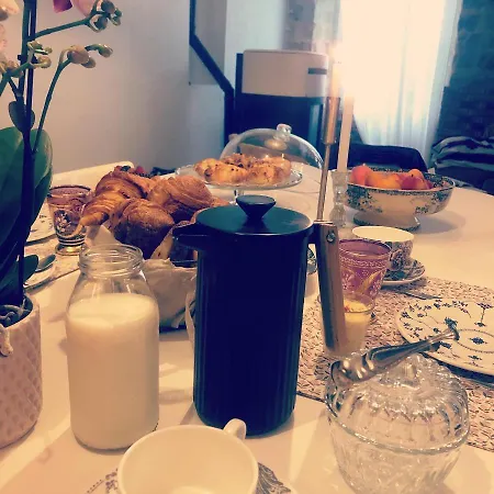 Hotes De Maia D'hotes Bed & Breakfast *